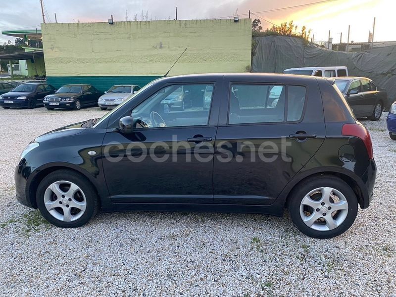 Usado Suzuki Swift GLX 69 CV (50 kW) 2006 Negro Utilitario