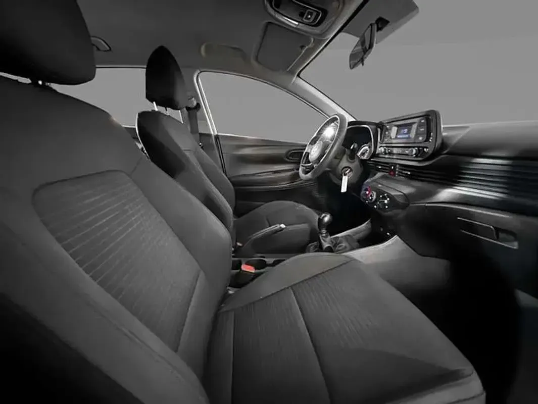 Usado Hyundai i20 84 CV (61 kW) 2022 Rojo Utilitario