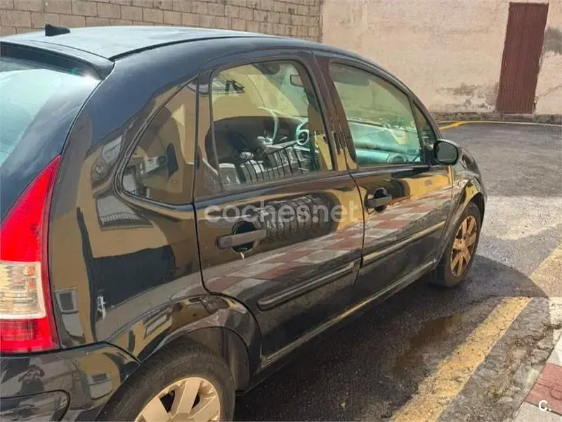 Usado Citroën C3 70 CV (51 kW) 2009 Negro Berlina