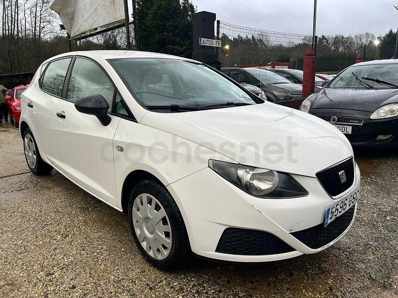 Usado Seat Ibiza ST Style 85 CV (62 kW) 2010 Blanco Familiar