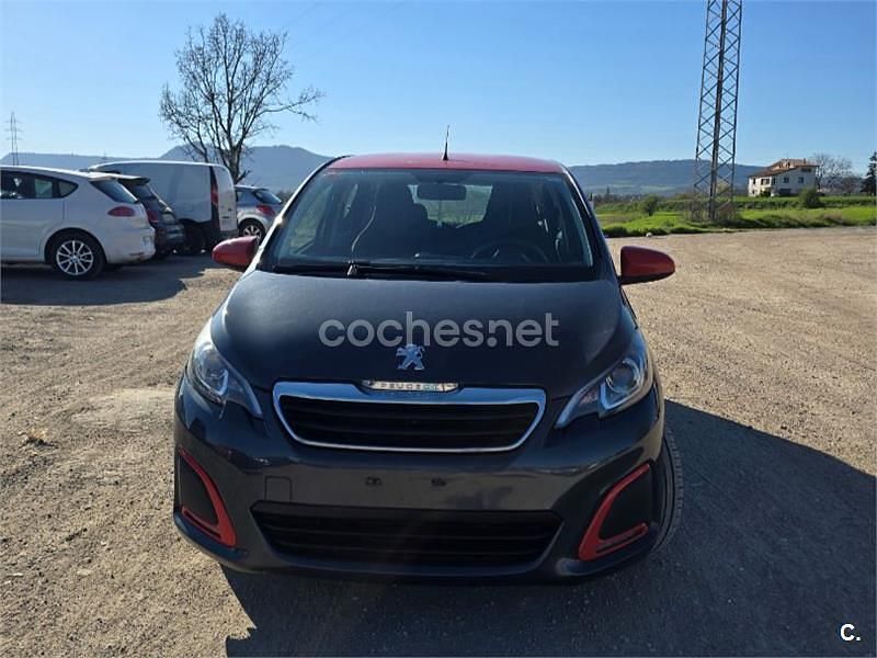 Usado Peugeot 108 82 CV (60 kW) 2018 Negro Berlina