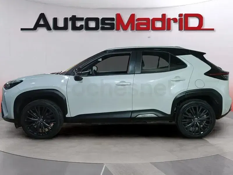 Usado Toyota Yaris Cross 116 CV (85 kW) 2022 Blanco SUV