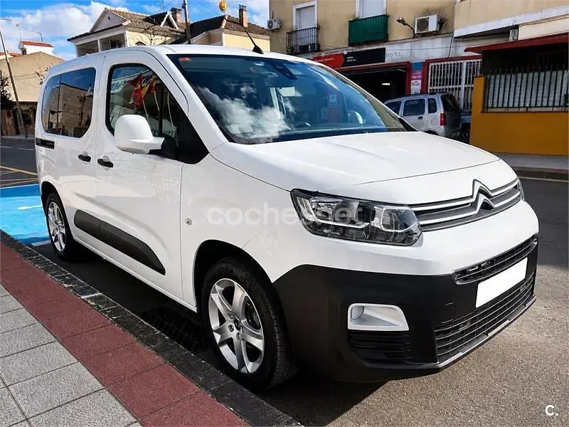 Usado Citroën e-Berlingo Live 102 CV (75 kW) 2019 Blanco Monovolumen