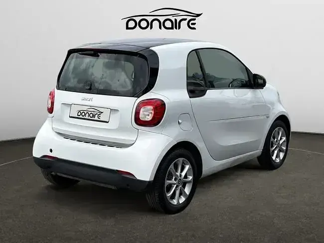 Usado Smart ForTwo Coupé 90 CV (66 kW) 2019 Blanco Coupe