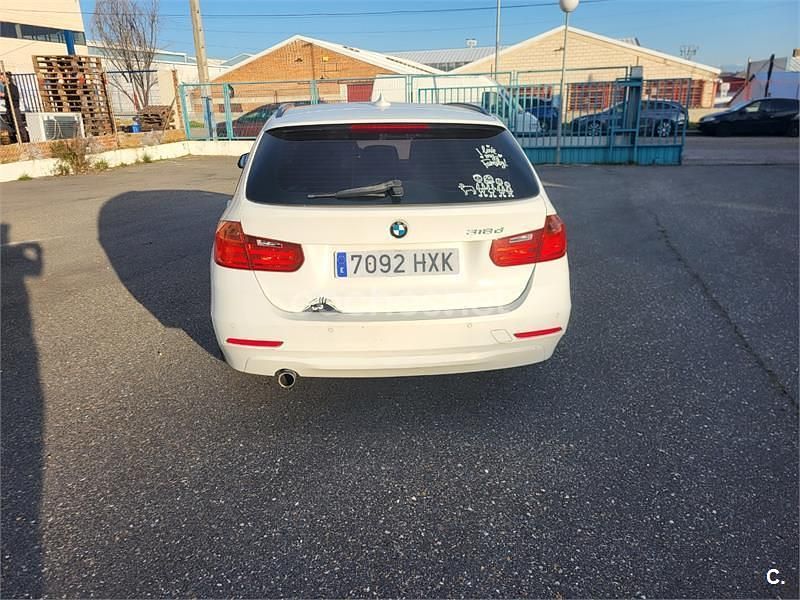 Usado BMW 318 143 CV (105 kW) 2014 Blanco Familiar