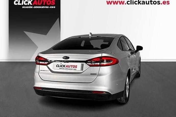 Usado Ford Mondeo Trend 186 CV (136 kW) 2021 Berlina