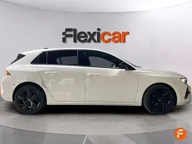 Usado Opel Astra Edition 110 CV (80 kW) 2023 Blanco Utilitario