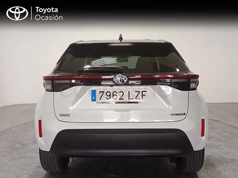 Usado Toyota Yaris Cross Style 116 CV (85 kW) 2022 Blanco SUV