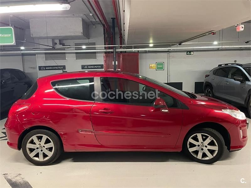 Usado Peugeot 308 Sport 120 CV (88 kW) 2009 Granate Berlina