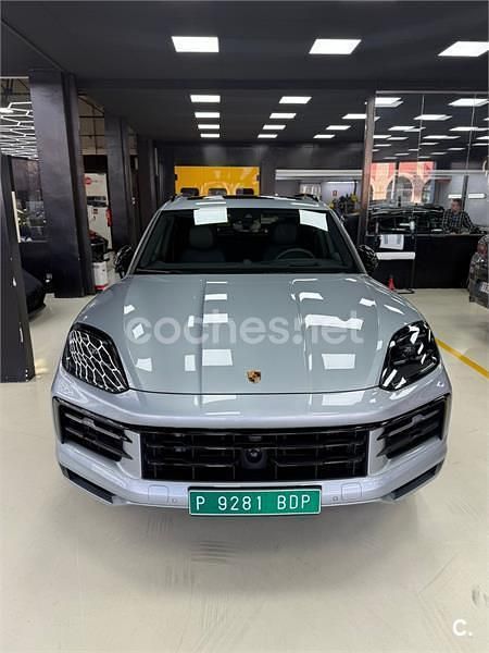Usado Porsche Cayenne S E-Hybrid 519 CV (381 kW) 2024 Gris / plata SUV