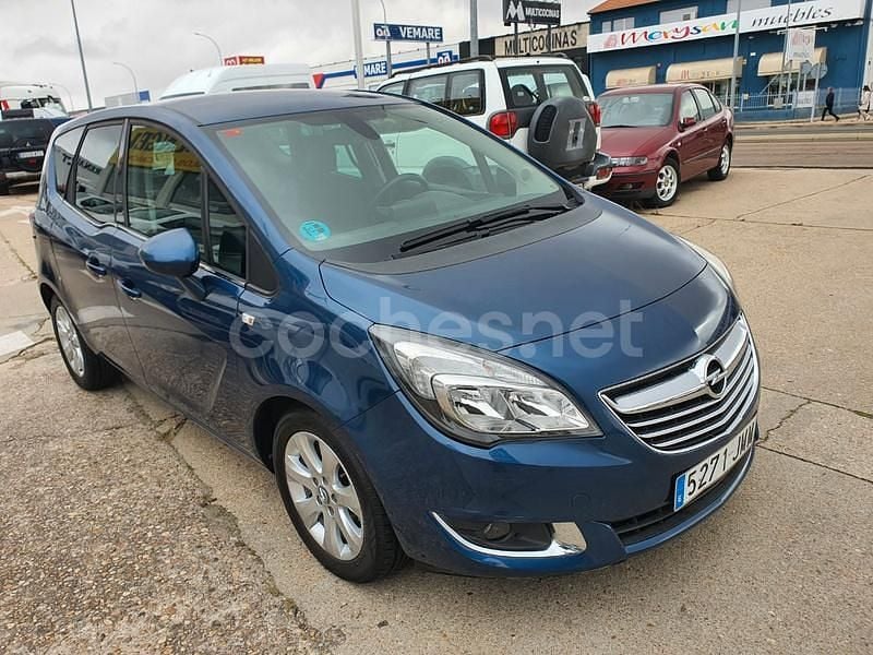 Usado Opel Meriva Excellence 136 CV (100 kW) 2016 Azul Monovolumen