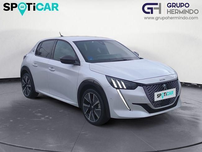 Usado Peugeot e-208 GT 100 kW (136 CV) 2021 Blanco Utilitario