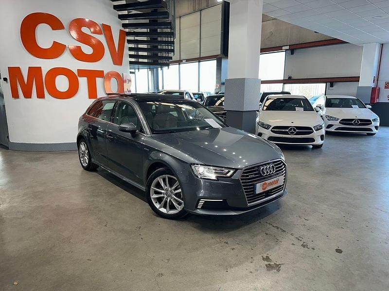 Usado Audi A3 Sportback e-tron 204 CV (150 kW) 2018 Gris Utilitario