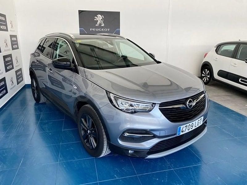 Usado Opel Grandland X 130 CV (95 kW) 2020 Gris / plata SUV