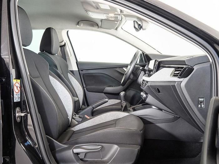 Usado Skoda Scala Selection 115 CV (84 kW) 2025 Negro Utilitario