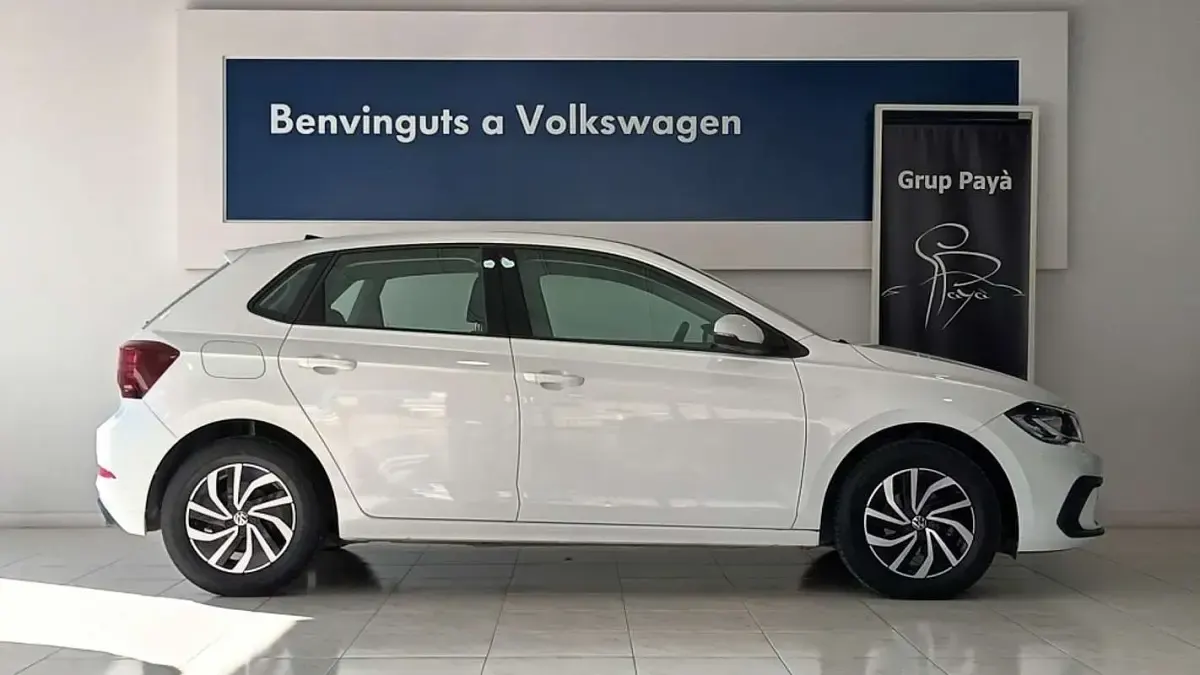 Usado VW Polo Life 95 CV (69 kW) 2023 Blanco Utilitario