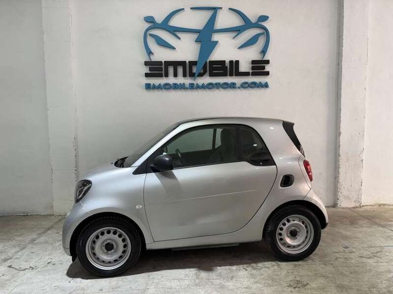 Usado Smart ForTwo Electric Drive 60 kW (82 CV) 2019 Gris Coupe