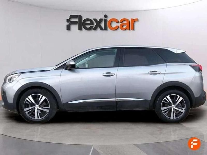 Usado Peugeot 3008 Allure 131 CV (96 kW) 2020 Gris SUV