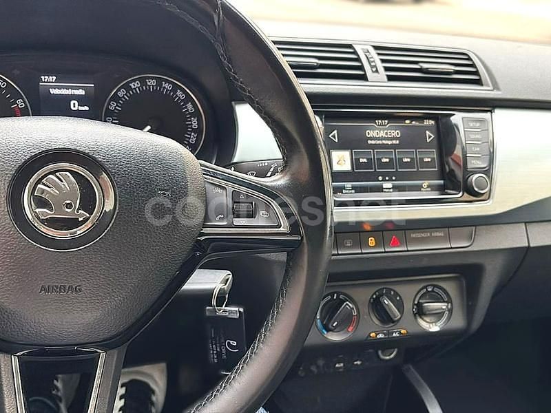 Usado Skoda Fabia Ambition 75 CV (55 kW) 2018 Negro Berlina