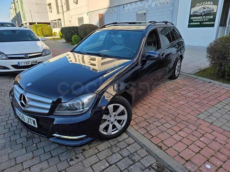 Usado Mercedes C220 Avantgarde 170 CV (125 kW) 2012 Azul Familiar
