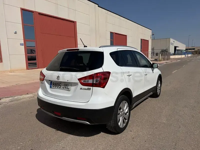 Usado Suzuki SX4 S-Cross GLX 120 CV (88 kW) 2017 Blanco SUV