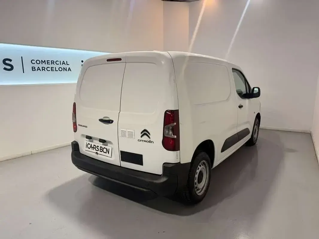 Usado Citroën Berlingo 102 CV (75 kW) 2022 Blanco Monovolumen