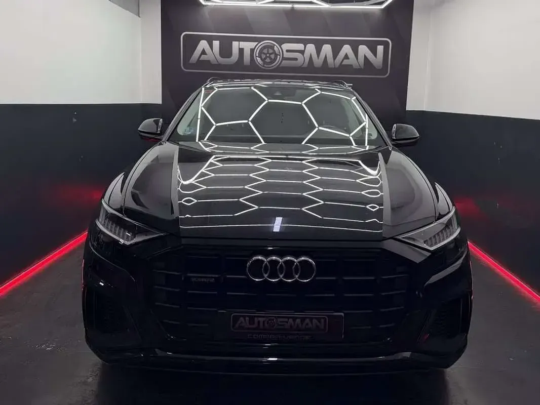 Usado Audi Q8 Premium 286 CV (210 kW) 2019 Negro SUV