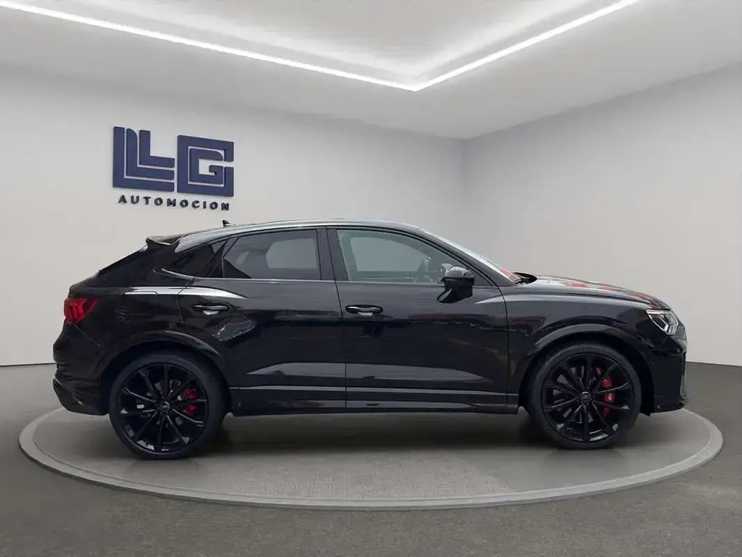 Usado Audi RS Q3 Sportback 400 CV (294 kW) 2021 Negro SUV