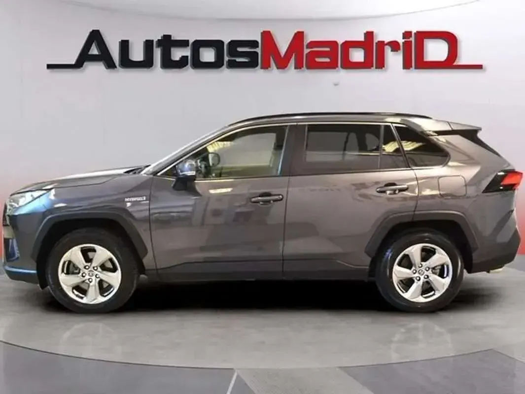 Usado Toyota RAV4 Hybrid Advance 218 CV (160 kW) 2021 Gris SUV