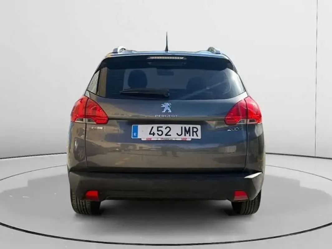 Usado Peugeot 2008 Active 82 CV (60 kW) 2016 Gris SUV
