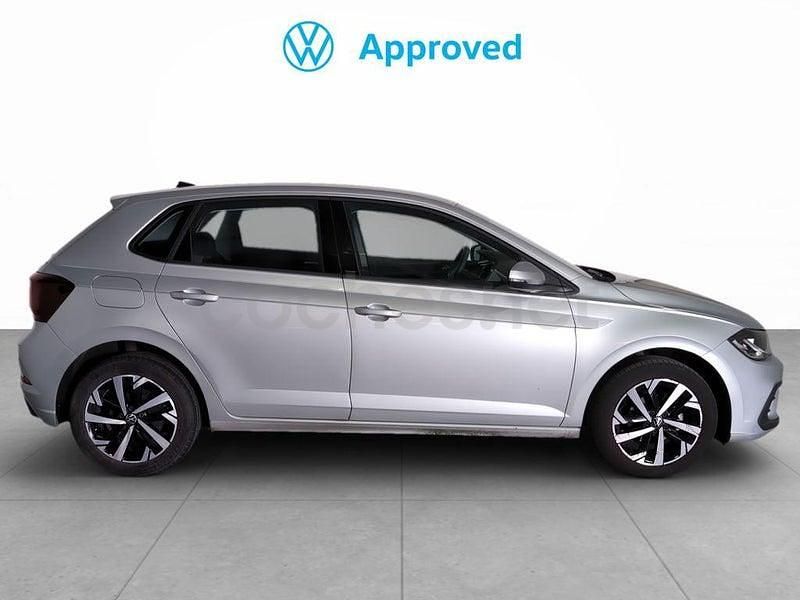 Usado VW Polo Life 95 CV (69 kW) 2022 Gris / plata Utilitario