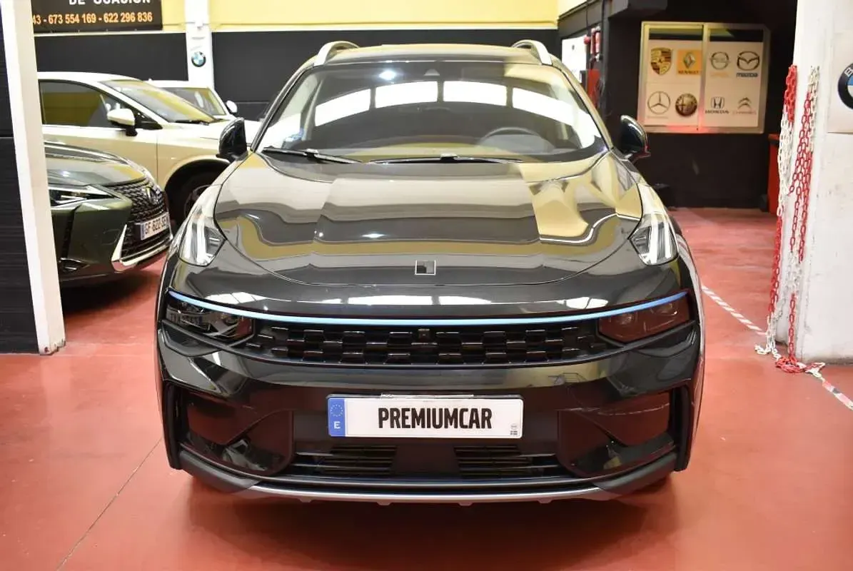 Usado Lynk & Co 01 261 CV (191 kW) 2023 Negro SUV