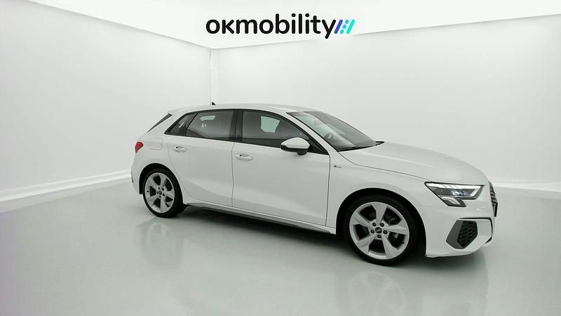 Usado Audi A3 Sportback e-tron S-Line 150 CV (110 kW) 2023 Ibis weiss Utilitario