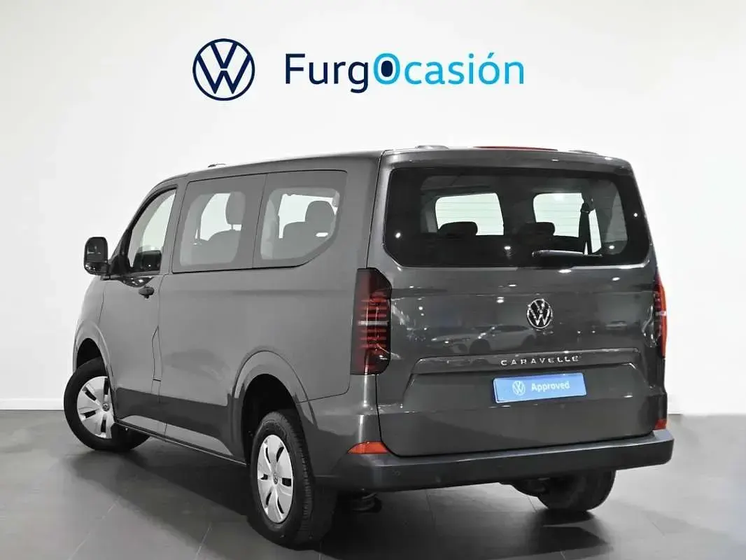 Usado VW Caravelle 110 CV (80 kW) 2025 Gris Van