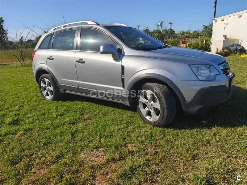 Usado Opel Antara Cosmo 150 CV (110 kW) 2007 Gris / plata SUV