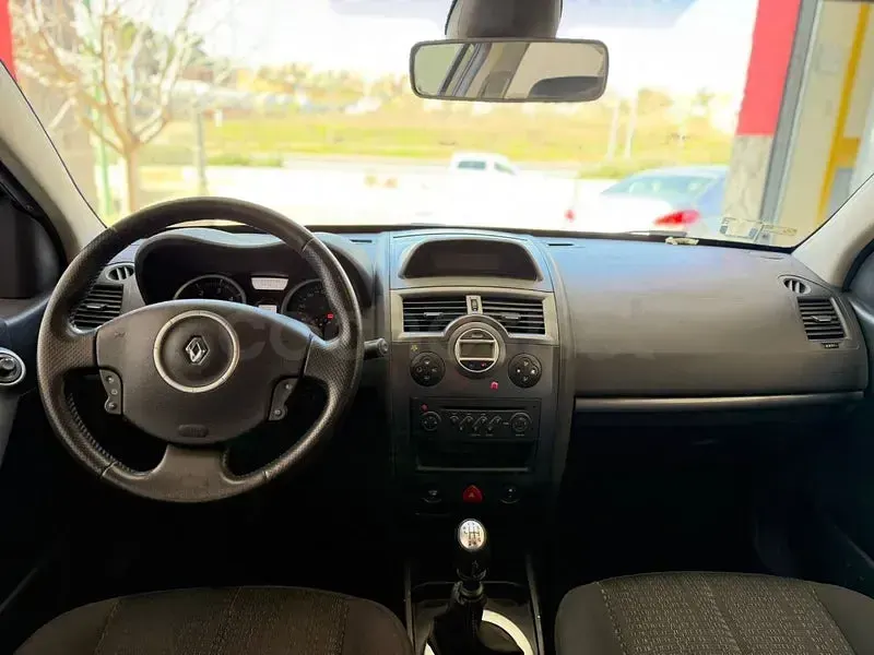Usado Renault Mégane Business 105 CV (77 kW) 2007 Negro Berlina