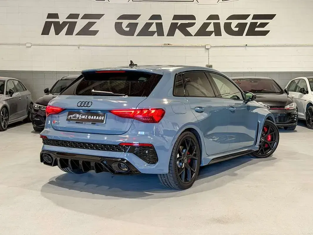 Usado Audi RS3 Sportback Sport 400 CV (294 kW) 2022 Azul Utilitario