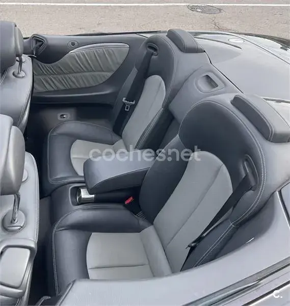 Usado Mercedes CLK200 Avantgarde 163 CV (119 kW) 2005 Negro Descapotable