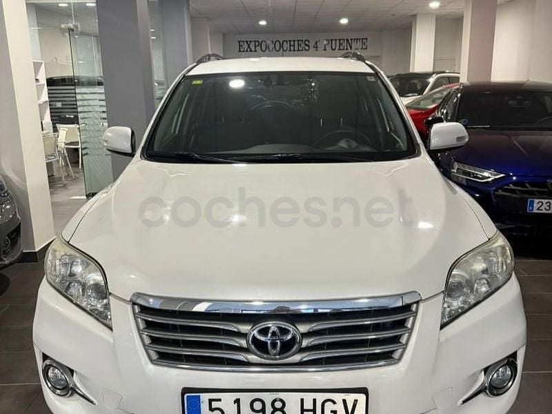 Begagnad Toyota RAV4 Active 150 HK (110 kW) 2011 Vit SUV