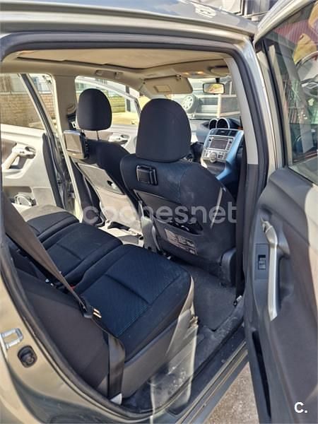 Usado Toyota Verso Active 132 CV (97 kW) 2012 Gris / plata Monovolumen