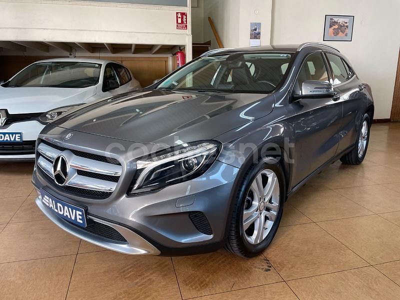 Gris / plata Usado 2014 Mercedes GLA200 Urban SUV | 18.400 € (Precio justo) - Imagen 1/4