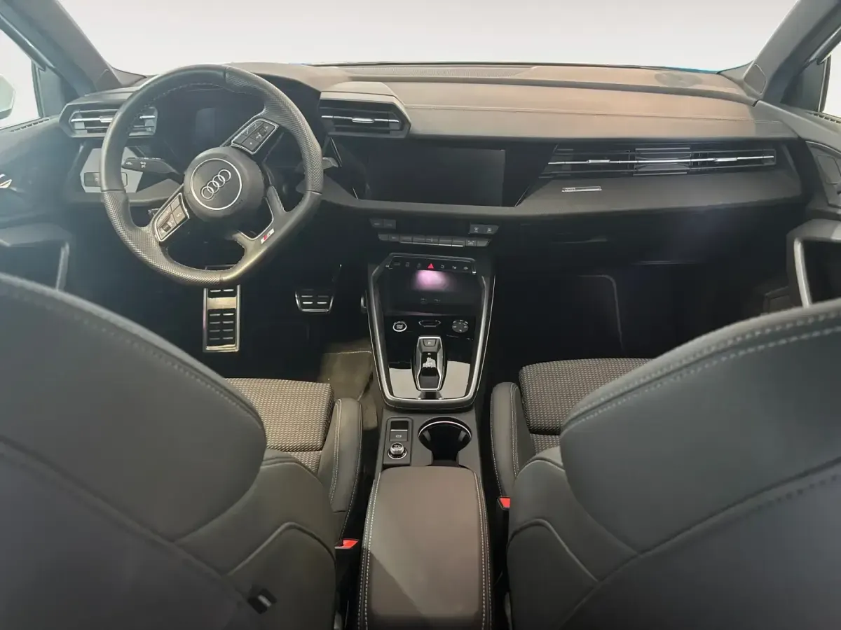Usado Audi A3 S-Line 150 CV (110 kW) 2025 Blanco