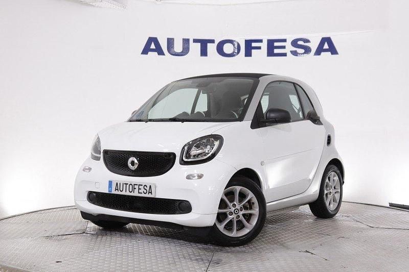 Blanco Usado 2018 Smart ForTwo Electric Drive Passion Coupe | 9450 € (Precio justo) - Imagen 1/4