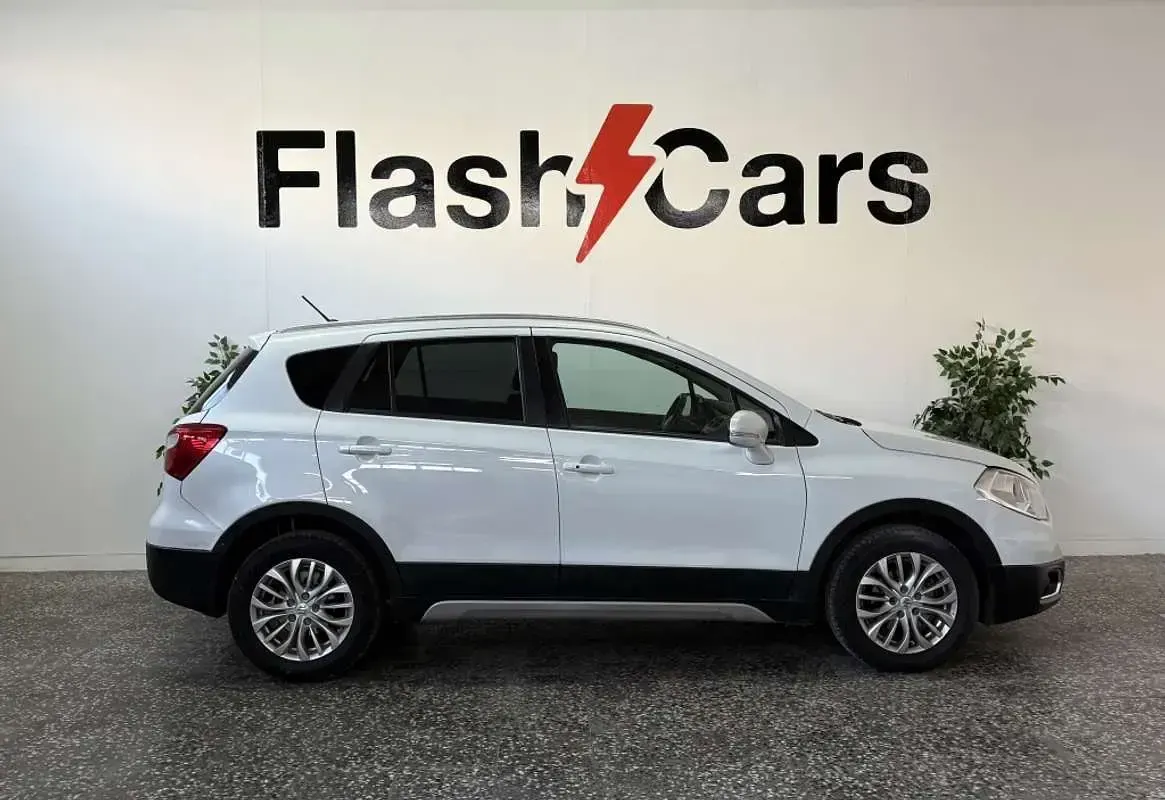 Usado Suzuki SX4 S-Cross 120 CV (88 kW) 2015 Blanco SUV