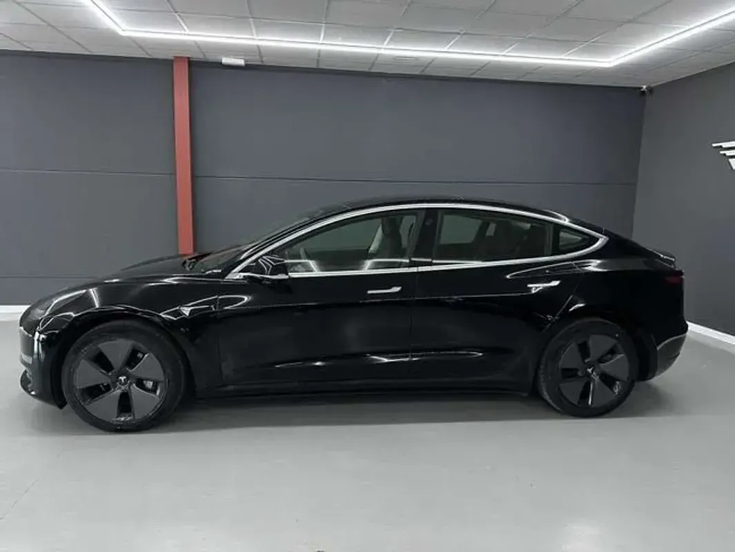 Usado Tesla Model 3 Standard Range Plus 239 kW (325 CV) 2019 Negro Berlina