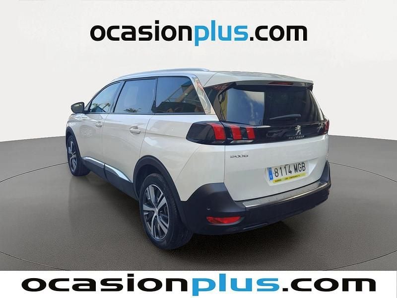 Usado Peugeot 5008 Allure 131 CV (96 kW) 2023 Blanco SUV