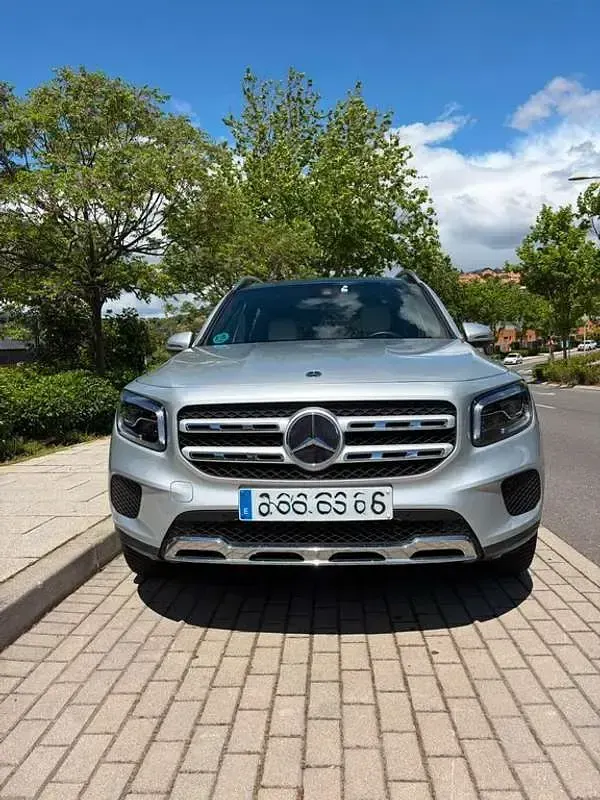 Usado Mercedes GLB200 162 CV (119 kW) 2022 Gris SUV