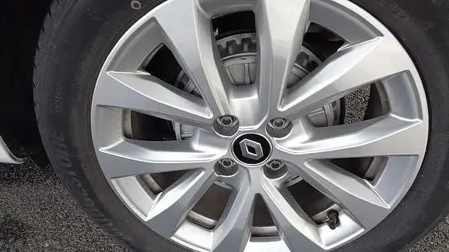 Begagnad Renault Clio V Techno 100 HK (73 kW) 2023 Vit