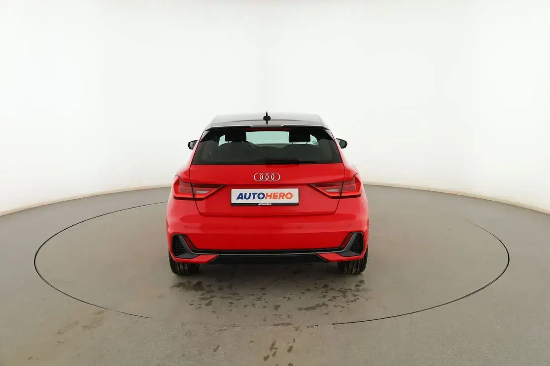Usado Audi A1 Sportback S-Line 116 CV (85 kW) 2019 Rojo Utilitario