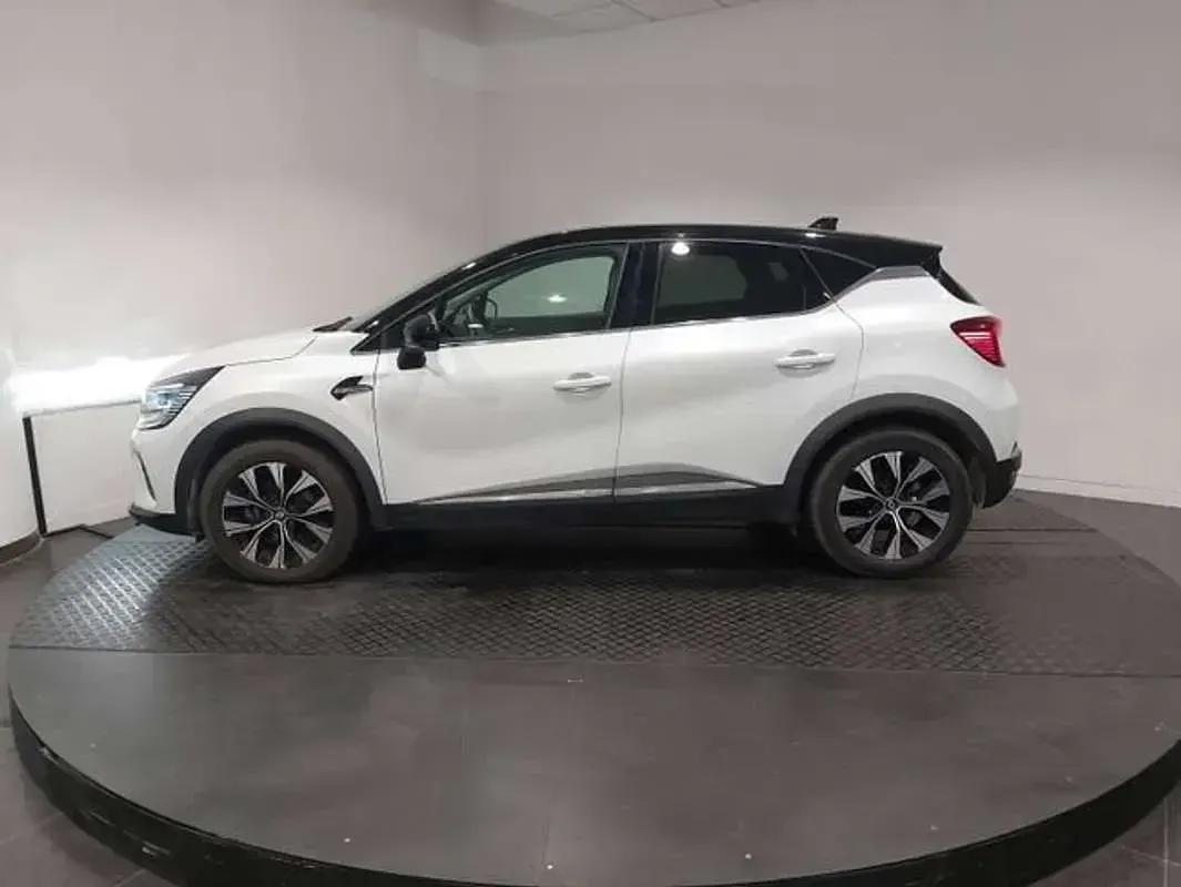 Usado Renault Captur Techno 143 CV (105 kW) 2023 Blanco SUV